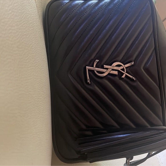 Yves Saint Laurent Black Quilted Crossbody Bag - Picture 5 of 6